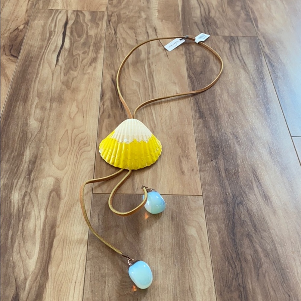 Free People (Ouroboros) Bolo See shell necklace - Picture 2 of 8